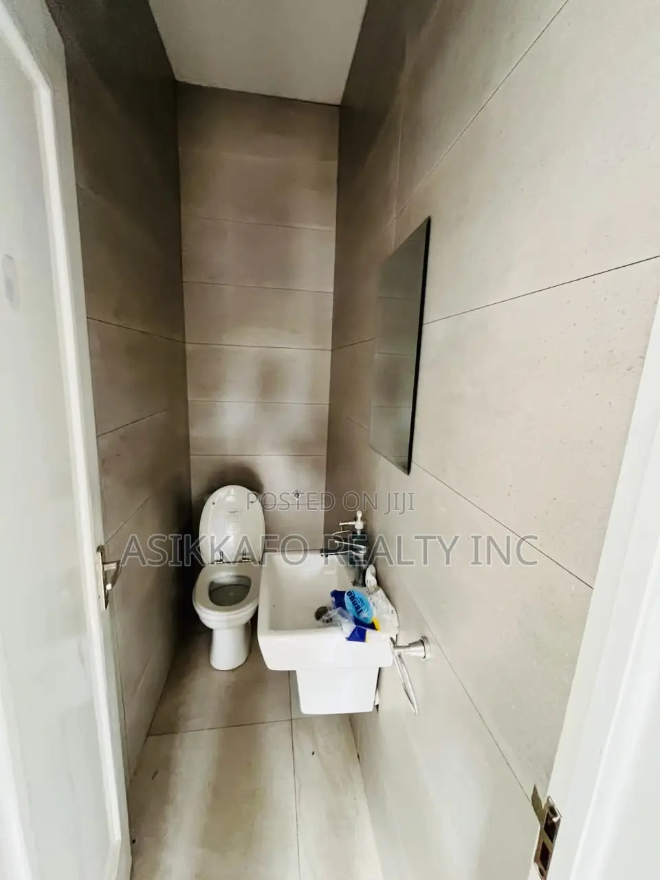 3bdrm Townhouse / Terrace in Manet, Spintex for rent in Spintex