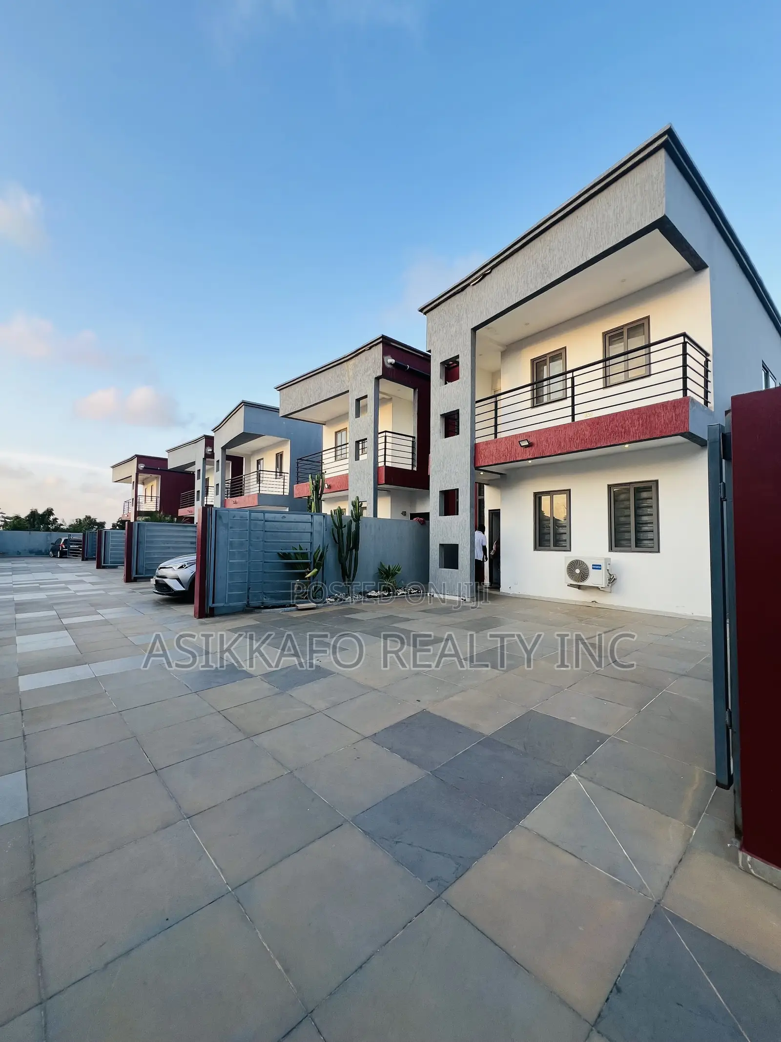 3bdrm Townhouse / Terrace in Manet, Spintex for rent in Spintex