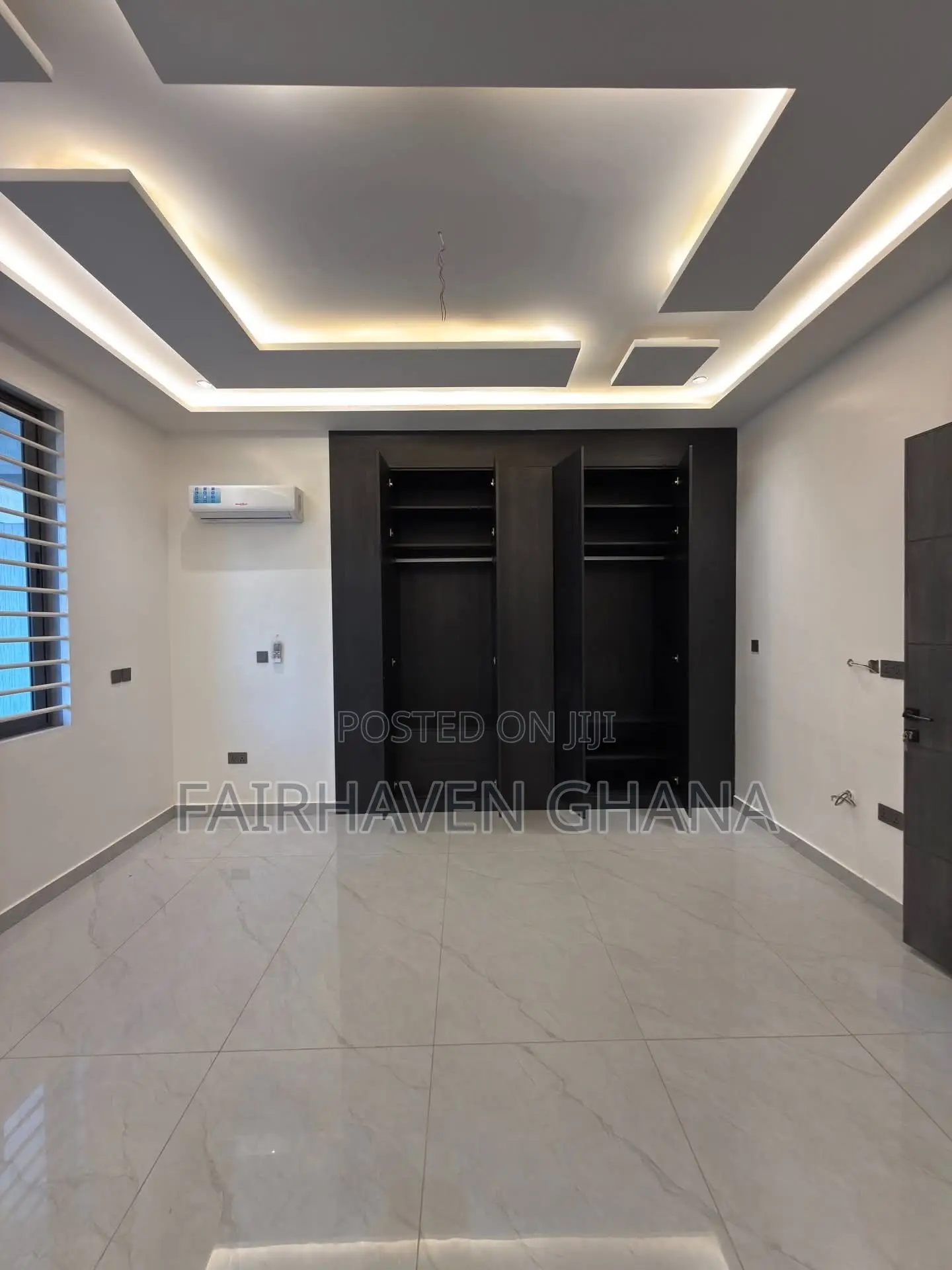 Furnished 5bdrm Apartment in Fairhaven, East Legon for sale in East Legon