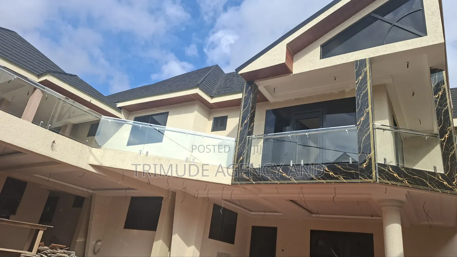 5bdrm House in Trimude Agency And, Kumasi Metropolitan for sale in Kumasi Metropolitan