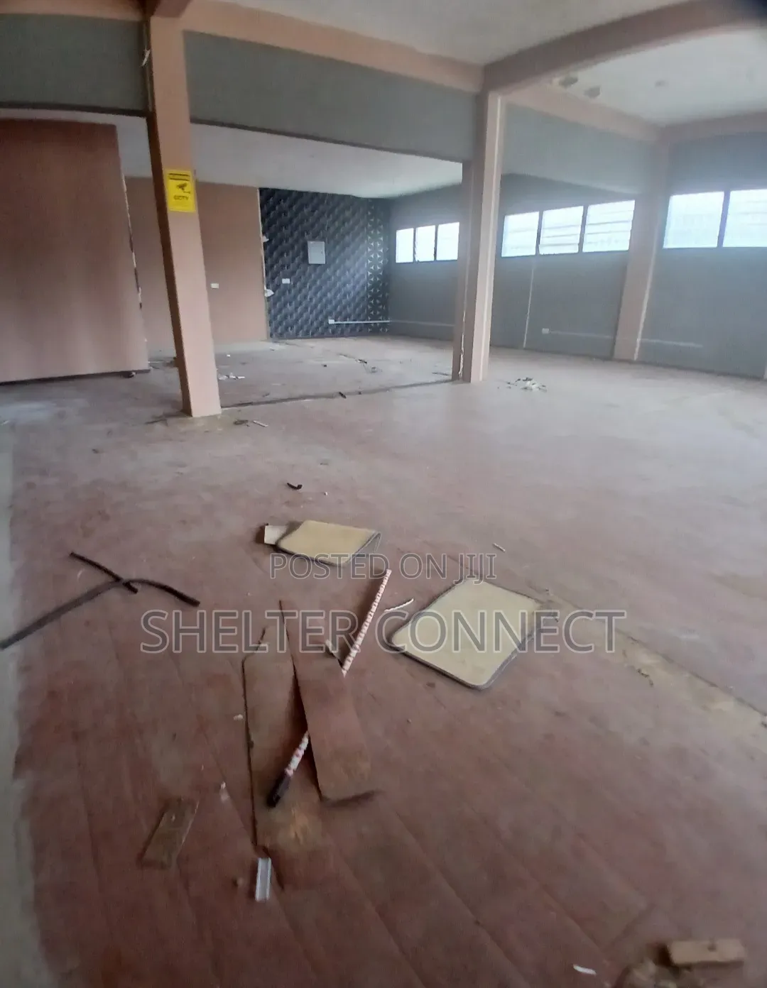 Office Space/ Shop in Number 1