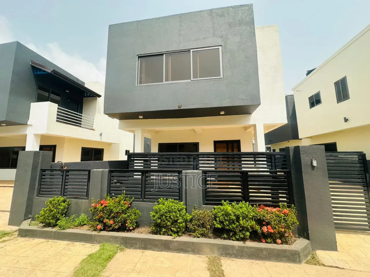 3bdrm Duplex in Haasto Total, ECOMOG for rent in ECOMOG