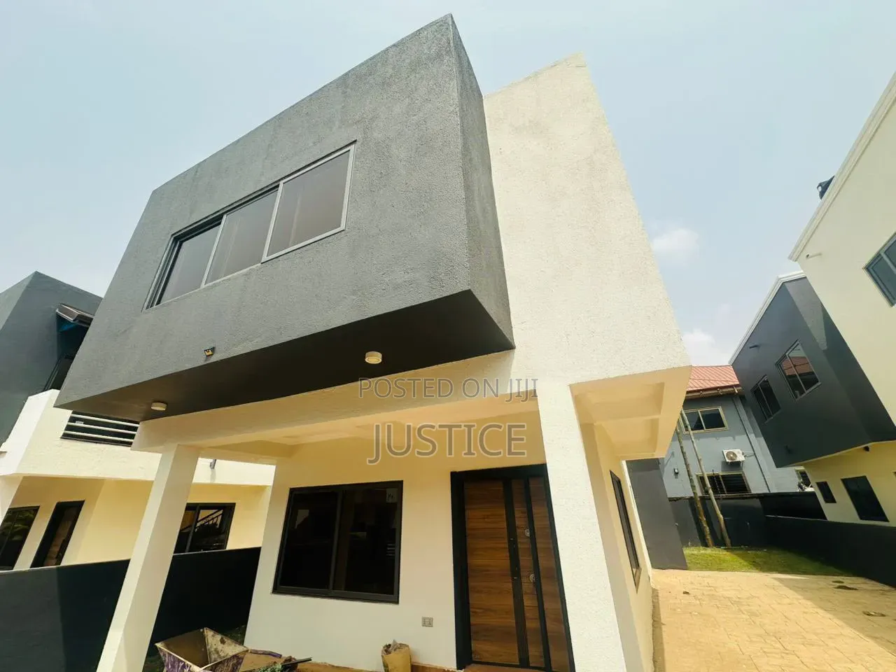 3bdrm Duplex in Haasto Total, ECOMOG for rent in ECOMOG
