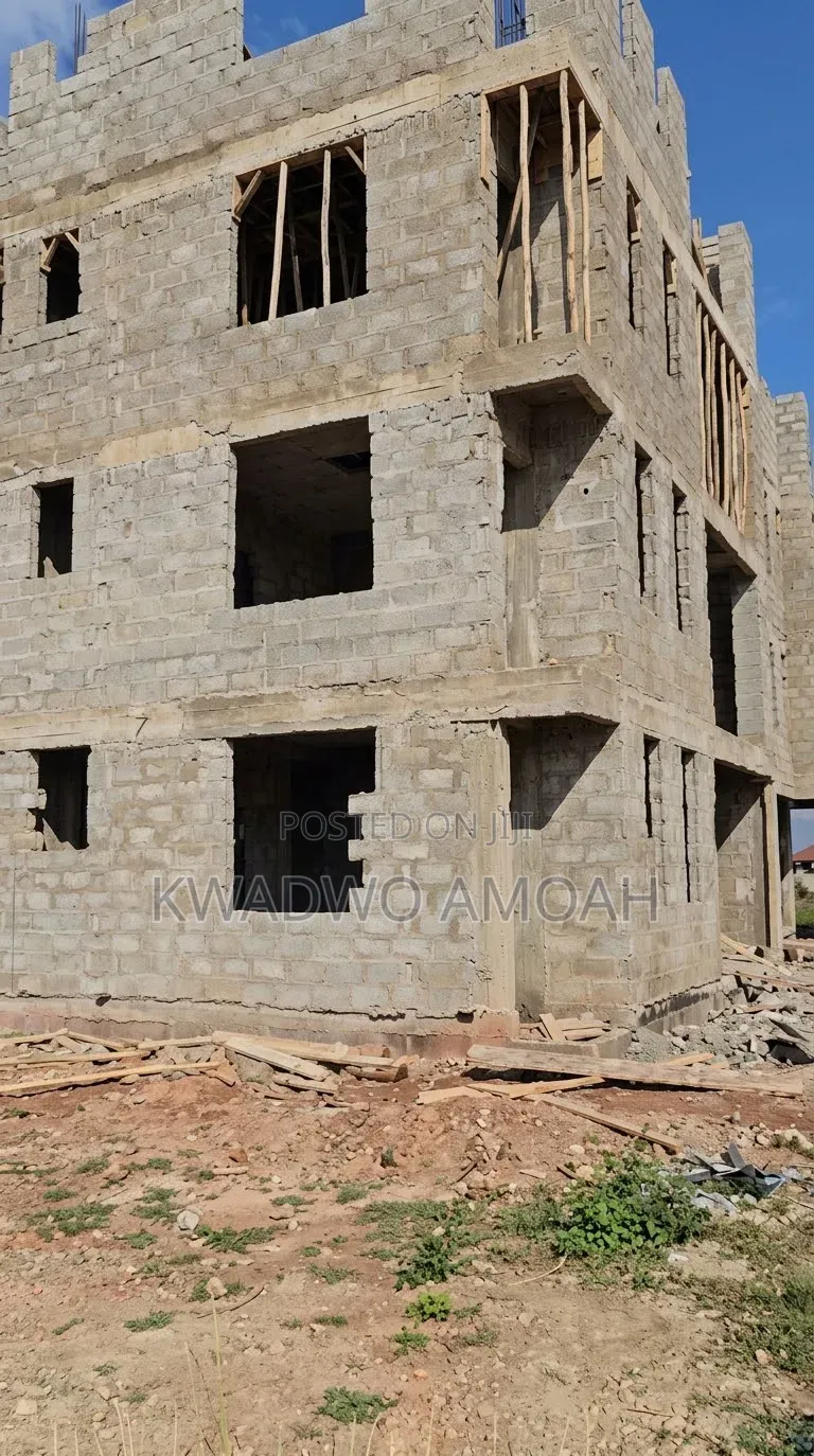 16bdrm Apartment in Community 25 for sale in Community 25