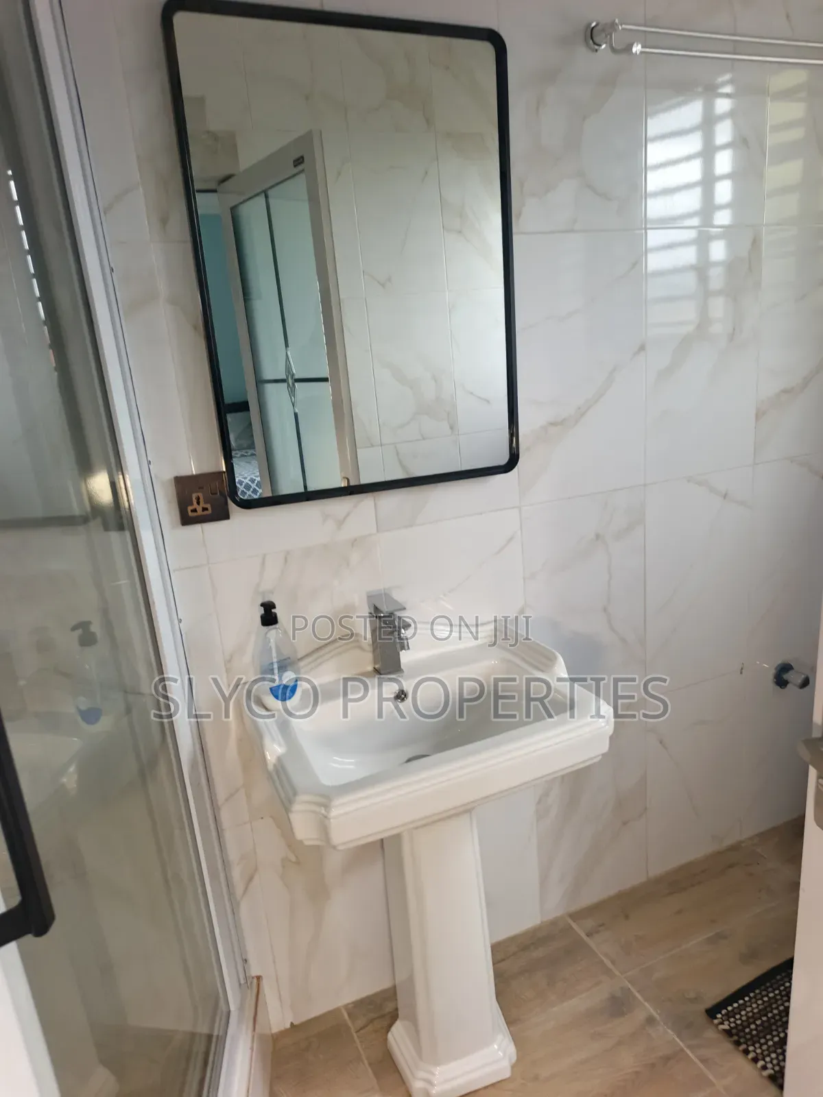 Executive Fully Furnished Two Bedroom Apartment for Short Stay in New-Juaben Municipal