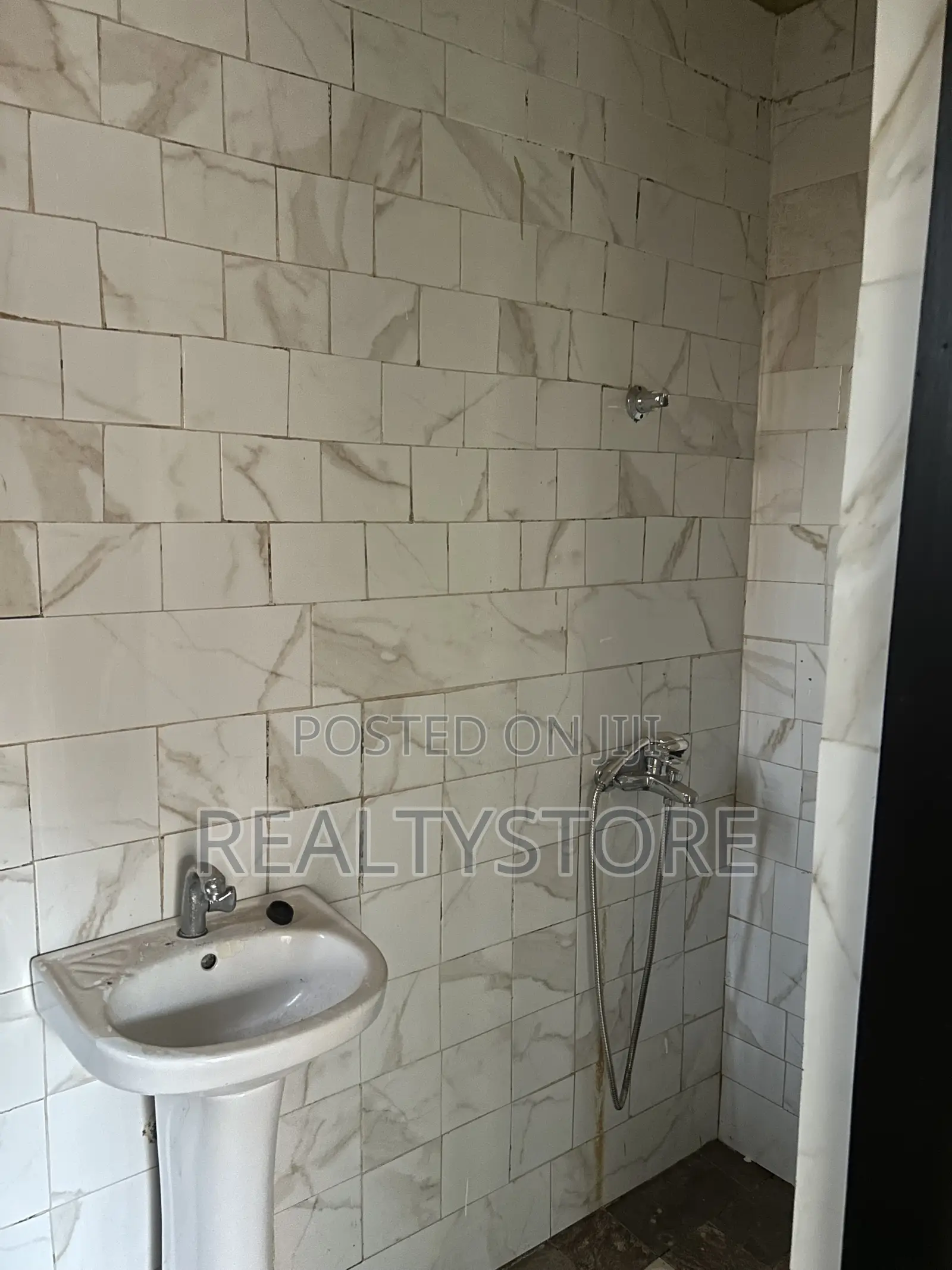 4bdrm House in Ashongman Estate, Accra Metropolitan for rent in Accra Metropolitan