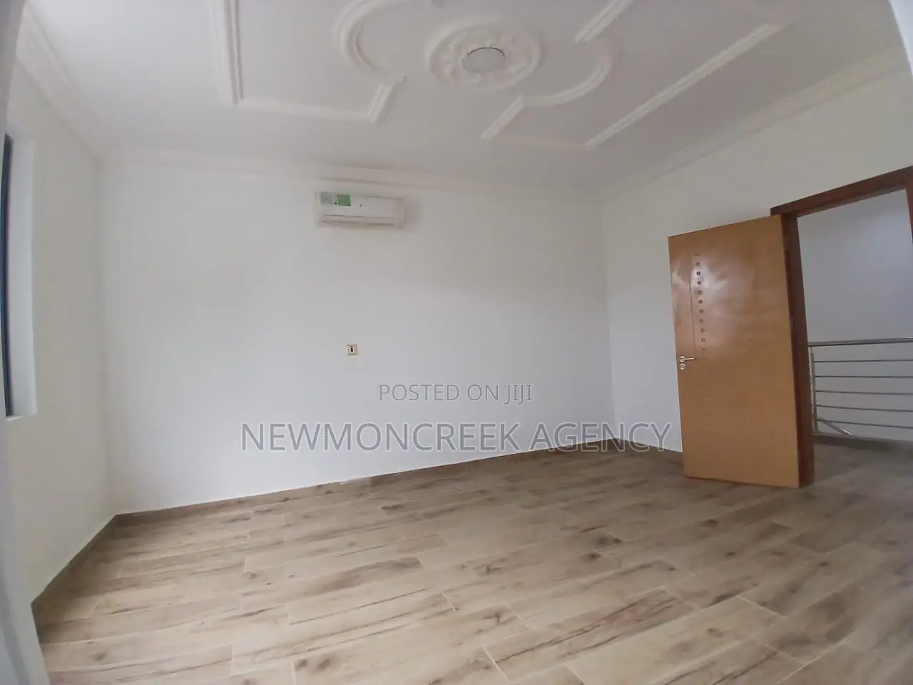 4bdrm Duplex in Ayi Mensah Toll, Accra Metropolitan for sale in Accra Metropolitan
