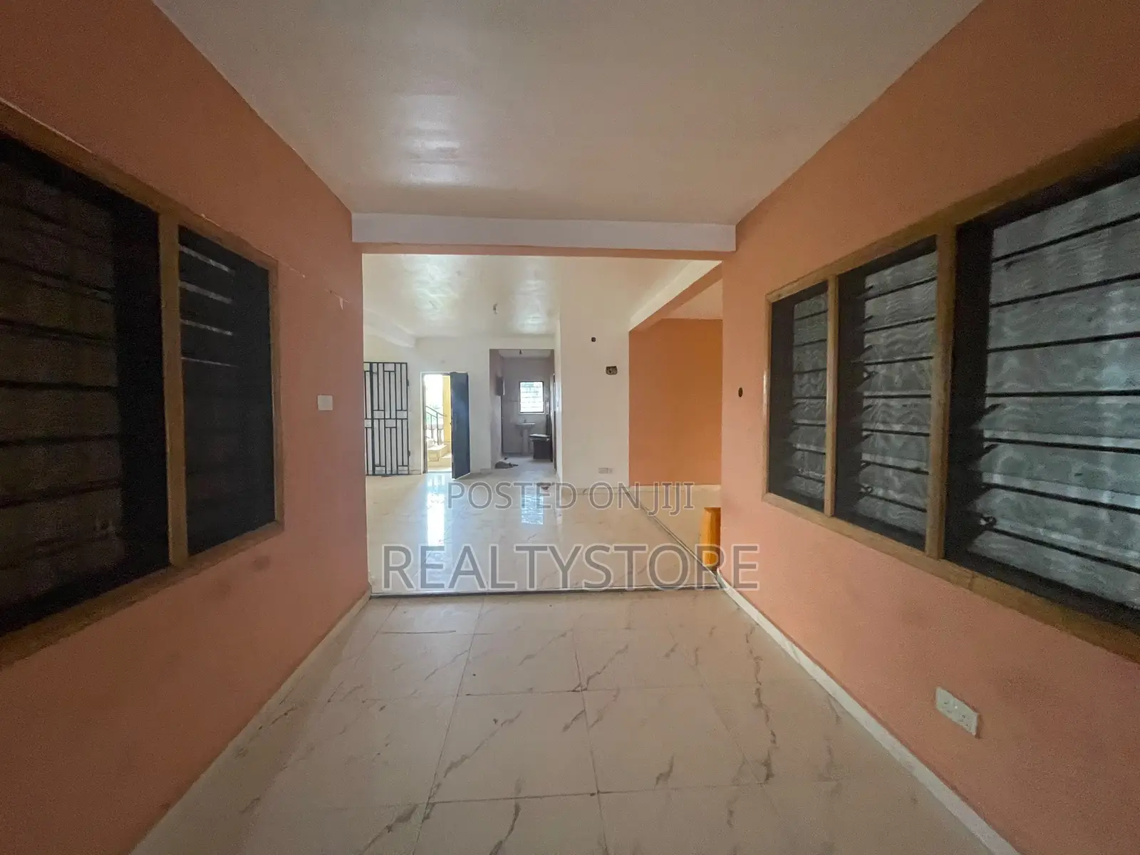 4bdrm Apartment in Oscar Junction, Accra Metropolitan for rent in Accra Metropolitan