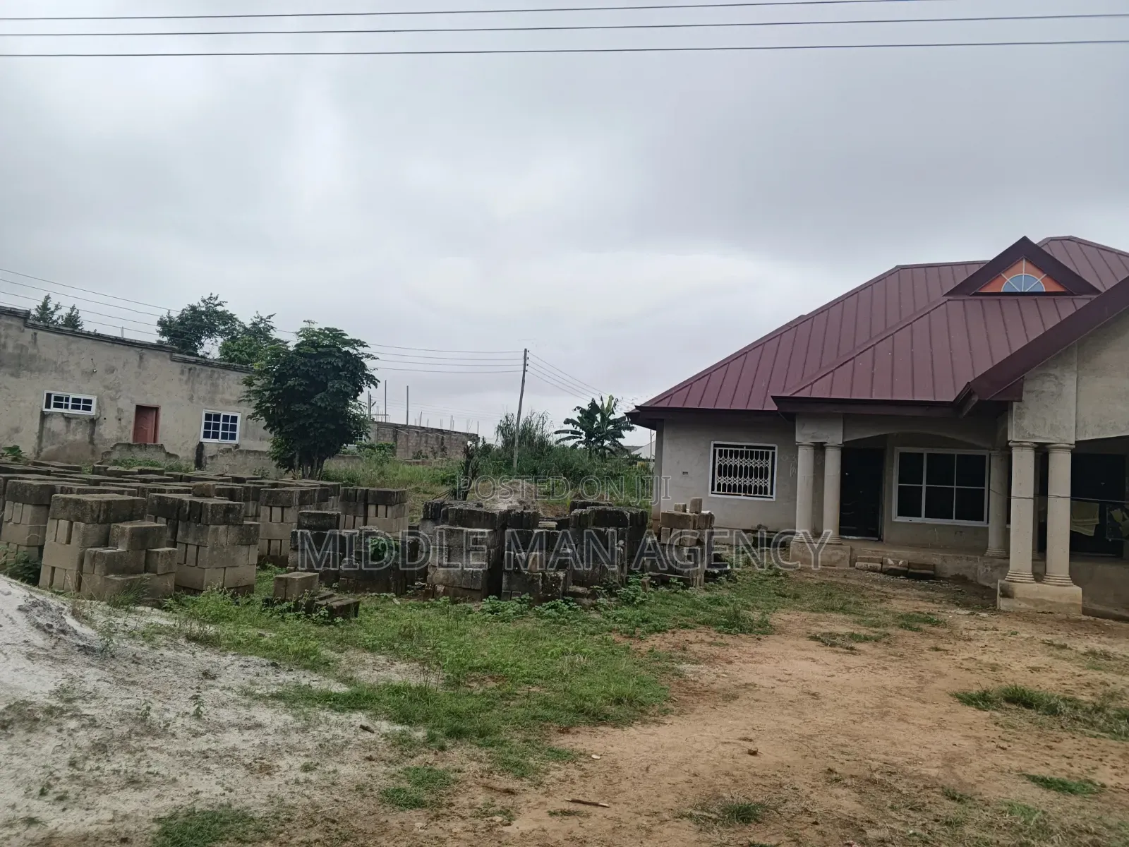 6bdrm House in Middle Man Agency, Ejisu-Juaben Municipal for sale in Ejisu-Juaben Municipal