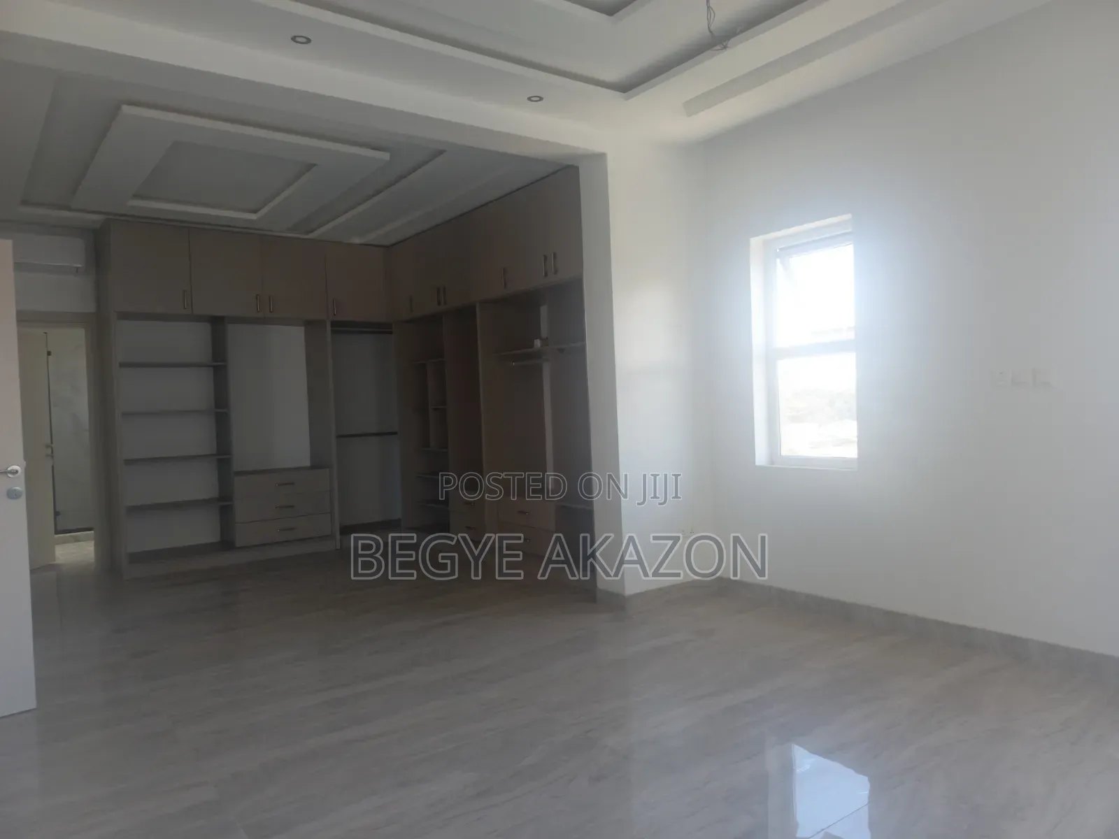 4bdrm Townhouse/Terrace in Tseaddo Trade Fair for sale in Tseaddo