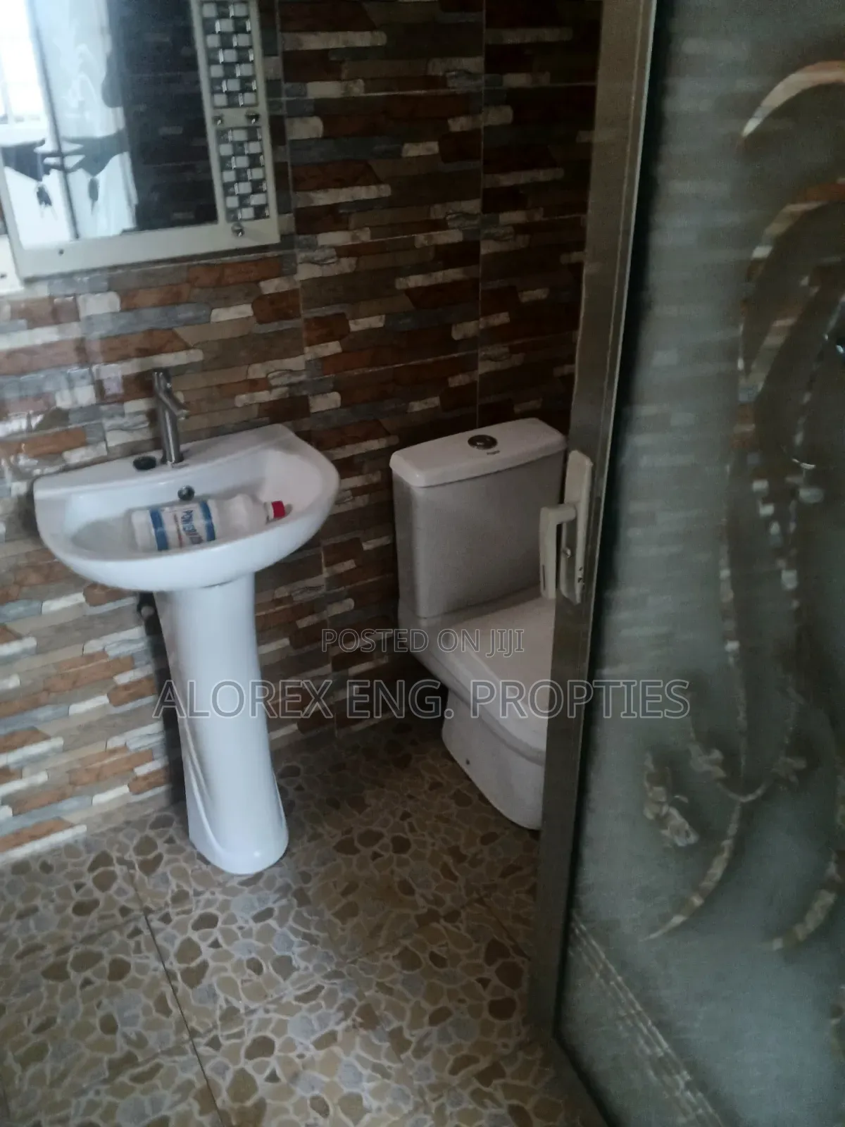 1bdrm Apartment in 2 Washrooms, Adenta, Malejor for rent in Malejor