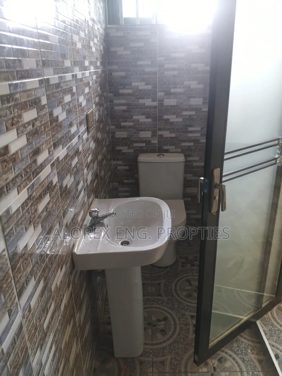1bdrm Apartment in 2 Washrooms, Adenta, Malejor for rent in Malejor