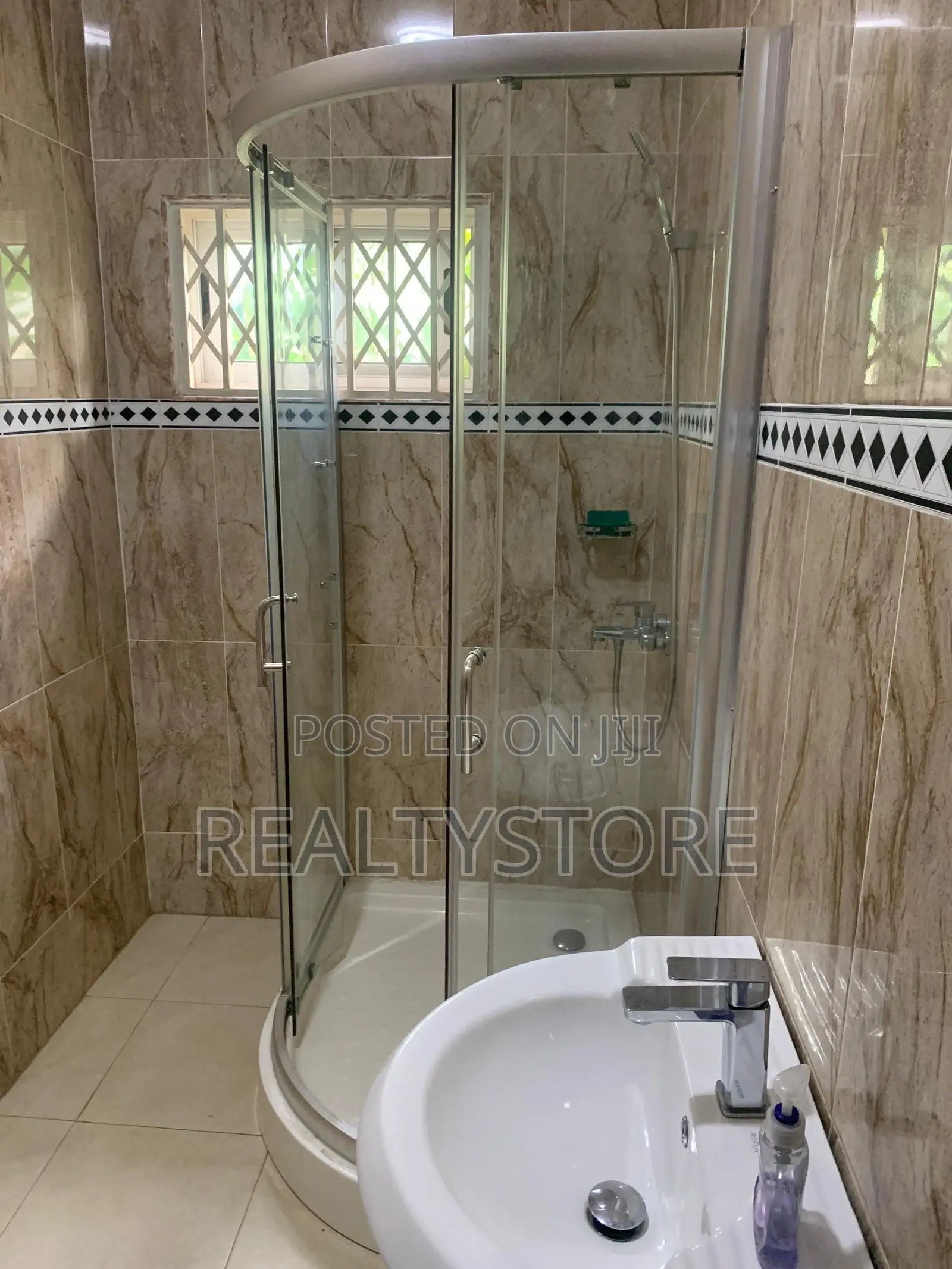 Furnished 7bdrm House in Zoomlion, Accra Metropolitan for rent in Accra Metropolitan