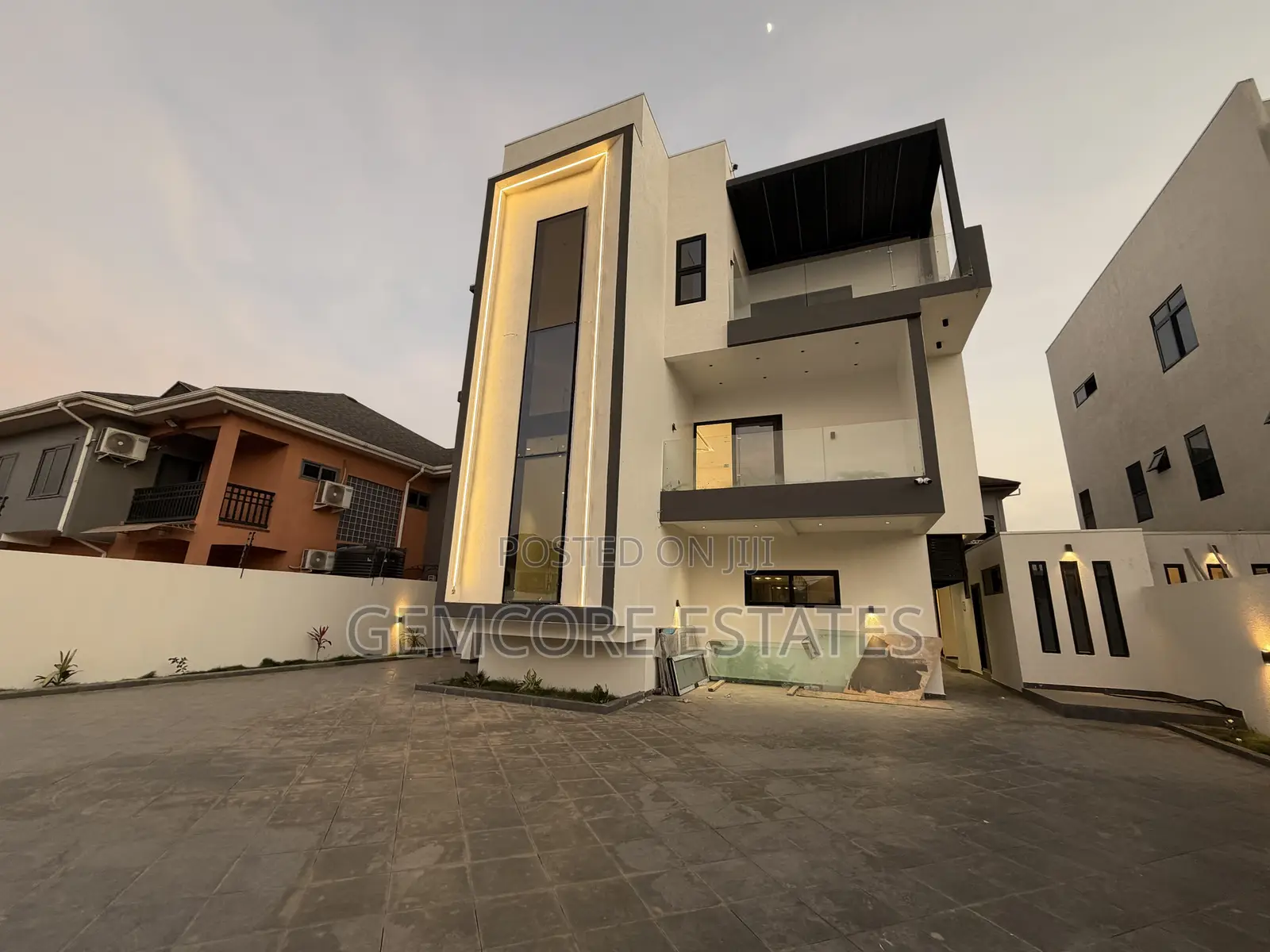 4bdrm House in East Legon, Adjiriganor for sale in Adjiriganor