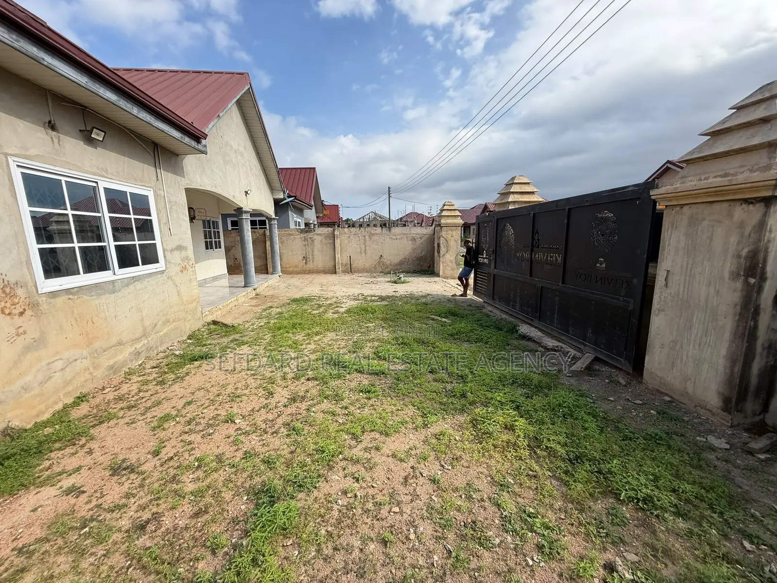3bdrm House in Sefdard Properties, Amasaman for sale in Amasaman