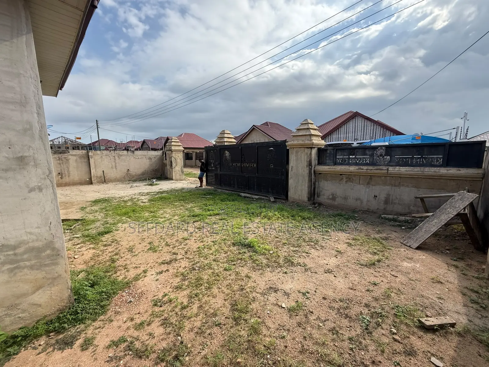 3bdrm House in Sefdard Properties, Amasaman for sale in Amasaman