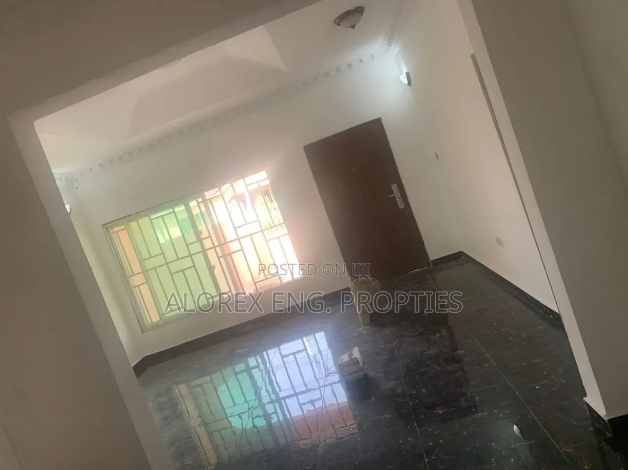 3bdrm House in Self Compound, Malejor for rent in Malejor