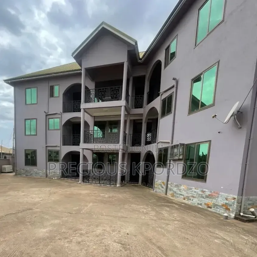 2bdrm Apartment in Commandos Adenta for rent in Commandos