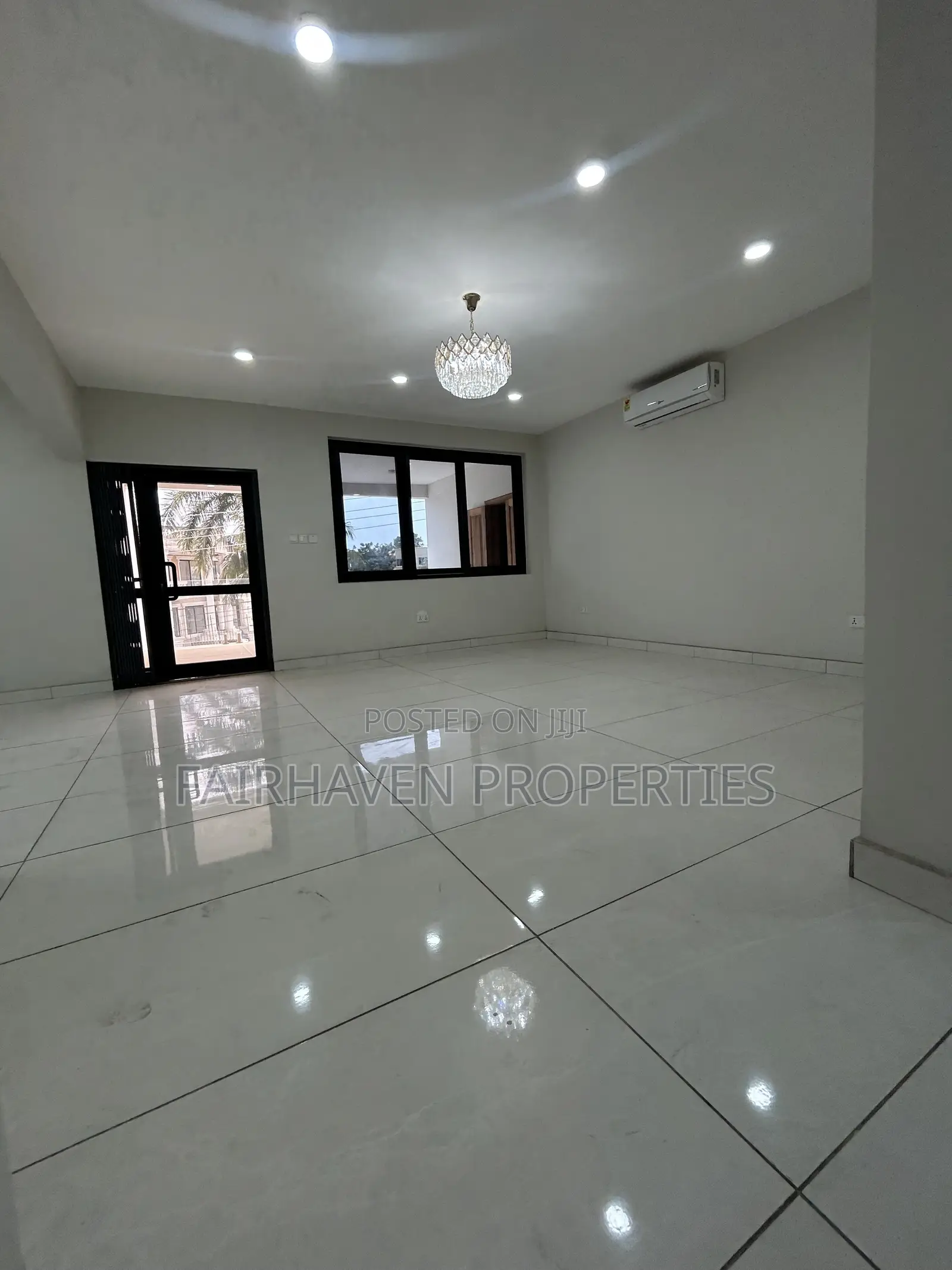 3bdrm Apartment in A&C Mall, East Legon for rent in East Legon