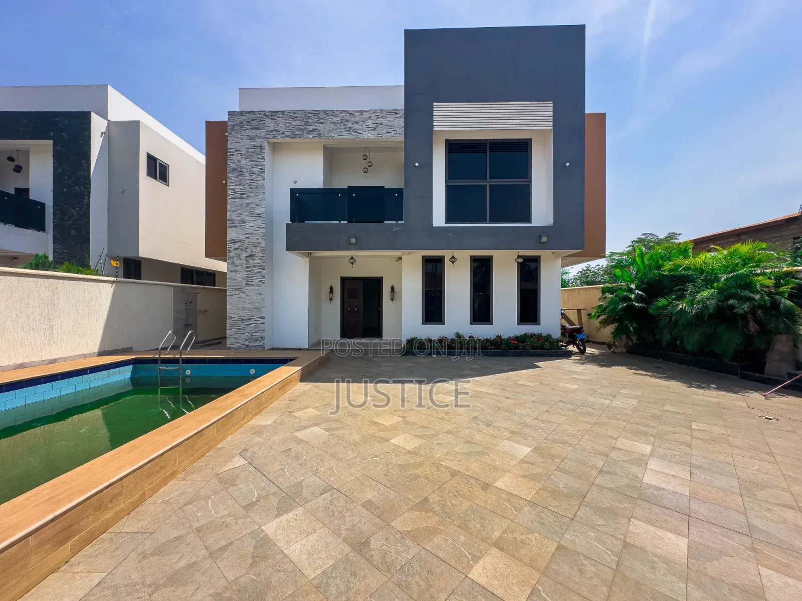 4bdrm Duplex in Nmai Dzon for sale in Nmai-Dzorn