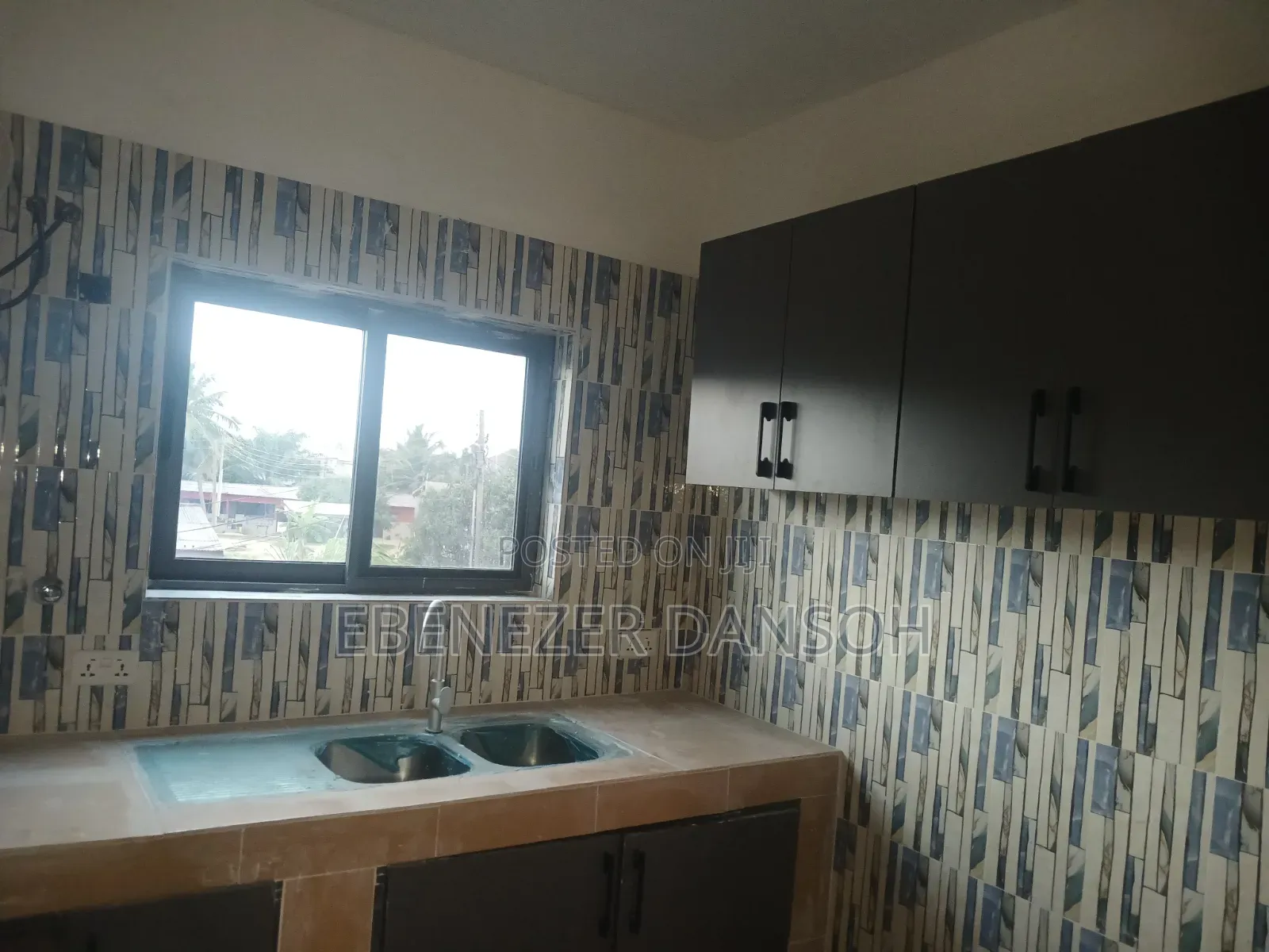 2bdrm Apartment in Alloway, Tsui-Bleoo for rent in Tsui-Bleoo