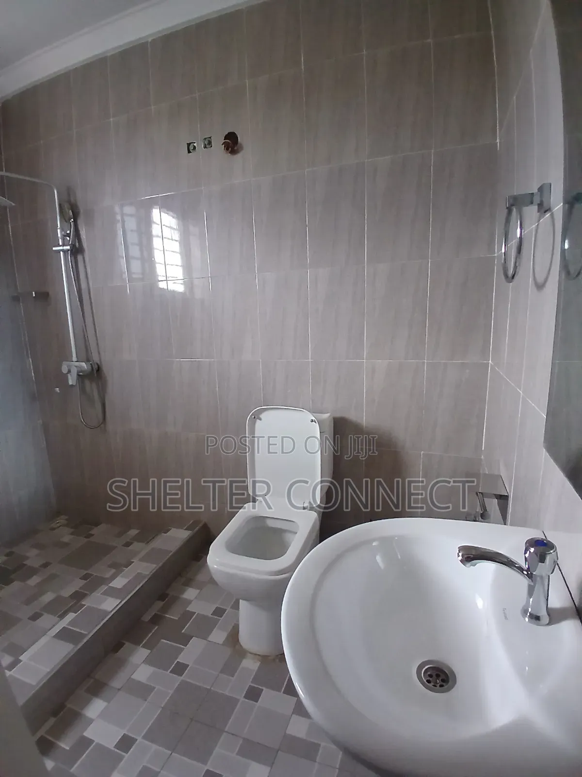 1bdrm Apartment in Adenta, Barrier for rent in Barrier