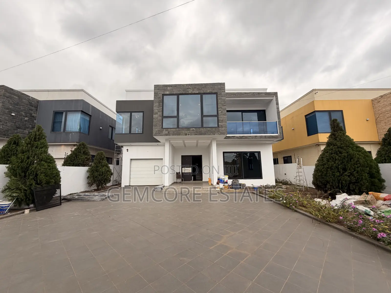5bdrm House in Ars, East Legon for rent in East Legon