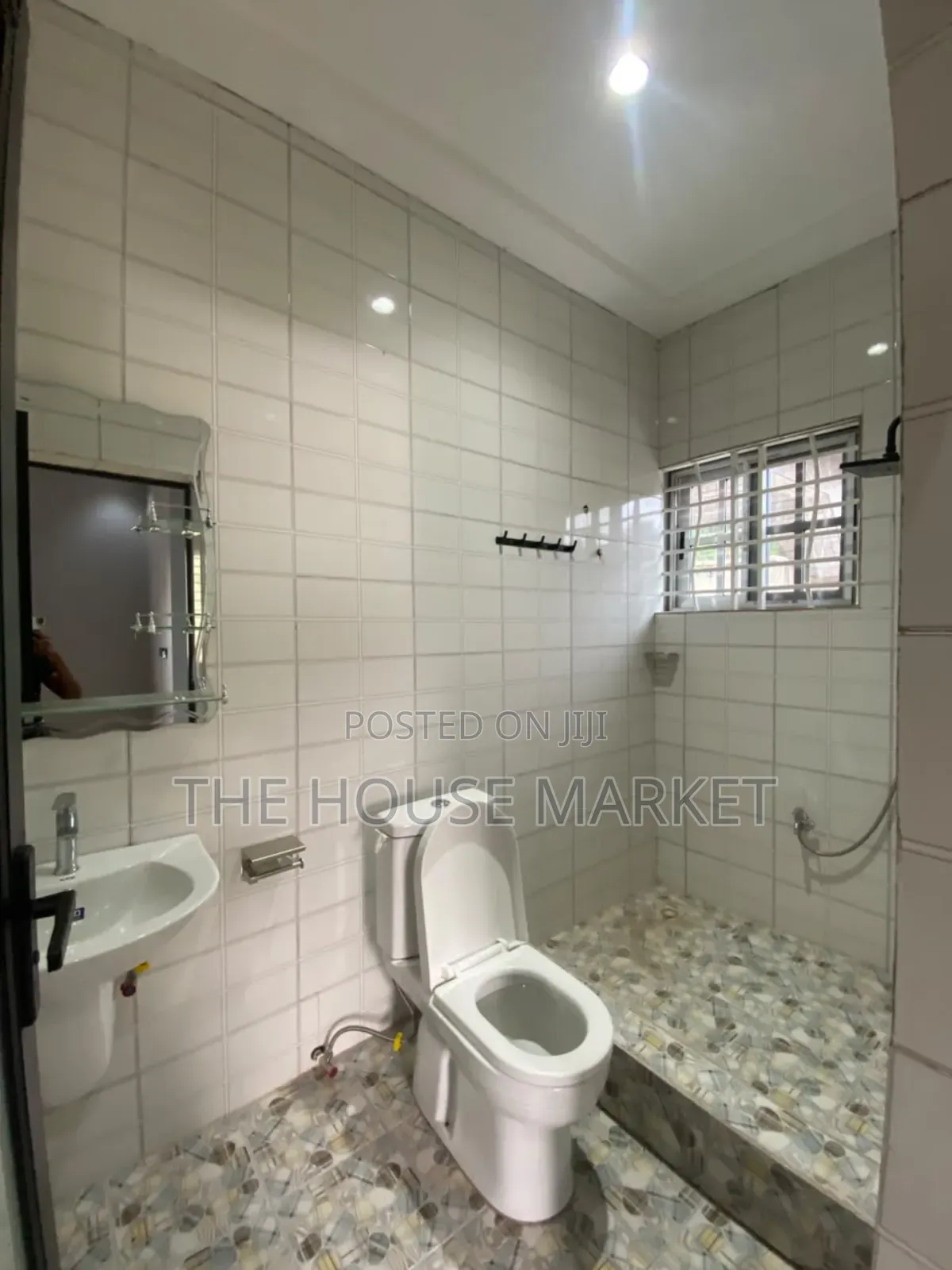 2bdrm House in Asaman Kakraba, Tarkwa Nsuaem for rent in Tarkwa Nsuaem