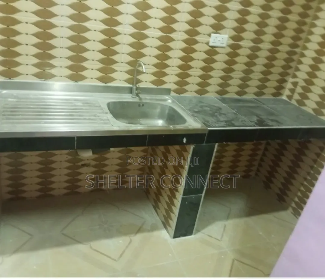 1bdrm Apartment in Adenta, New Site for rent in New Site