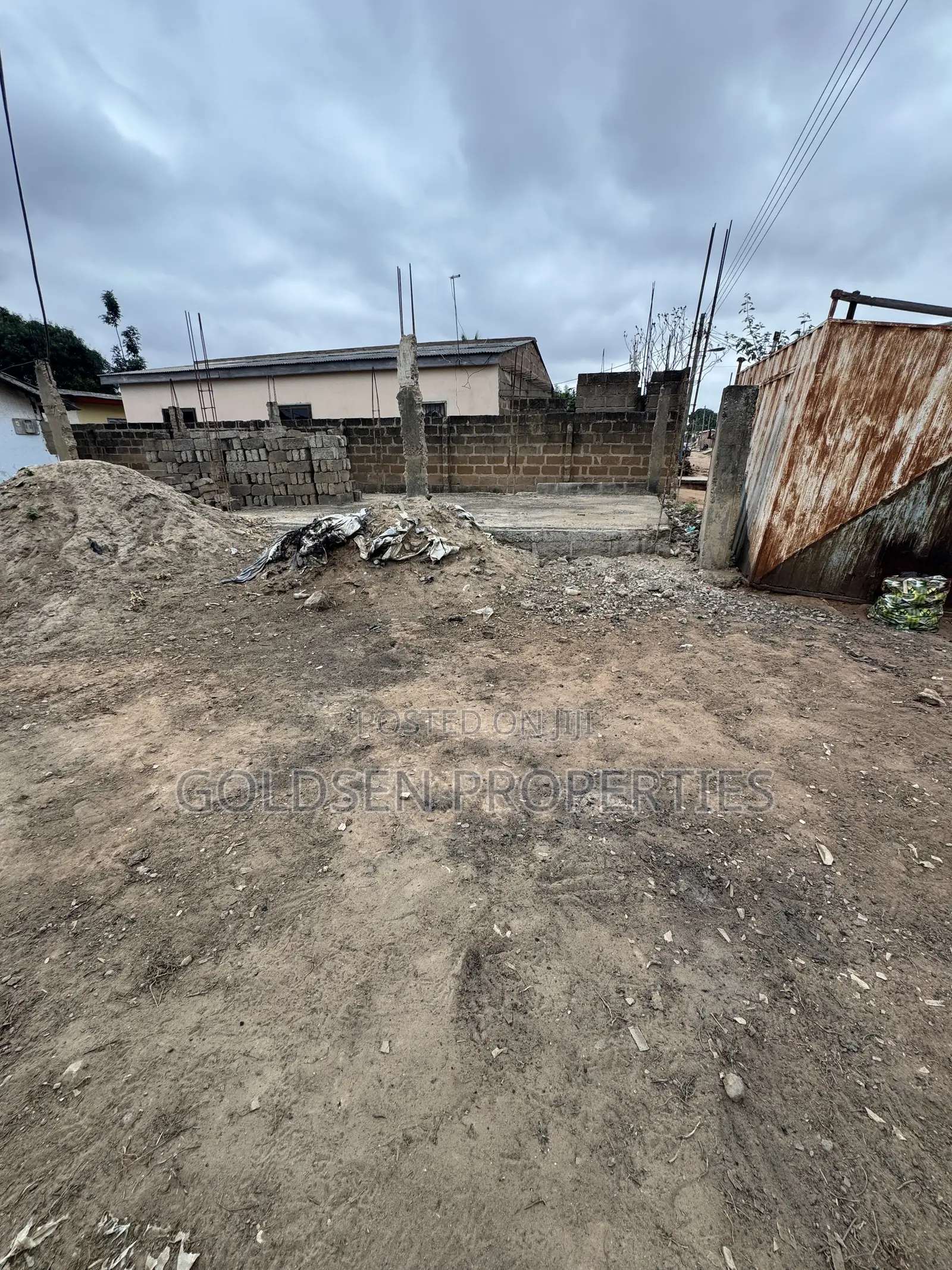 35/100 Plot of Land in Sowutwuom