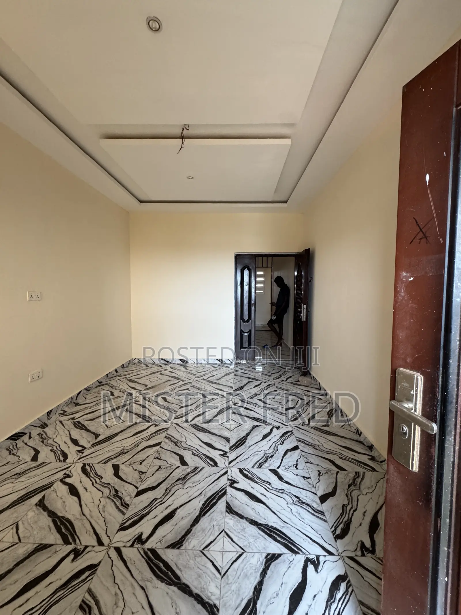 2bdrm Apartment in Redtop, Weija for rent in Weija