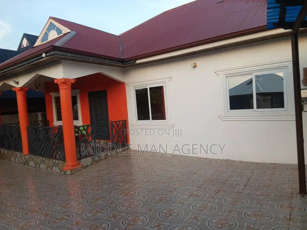 Furnished 3bdrm House in Middle Man Agency, Ejisu-Juaben Municipal in Ejisu-Juaben Municipal