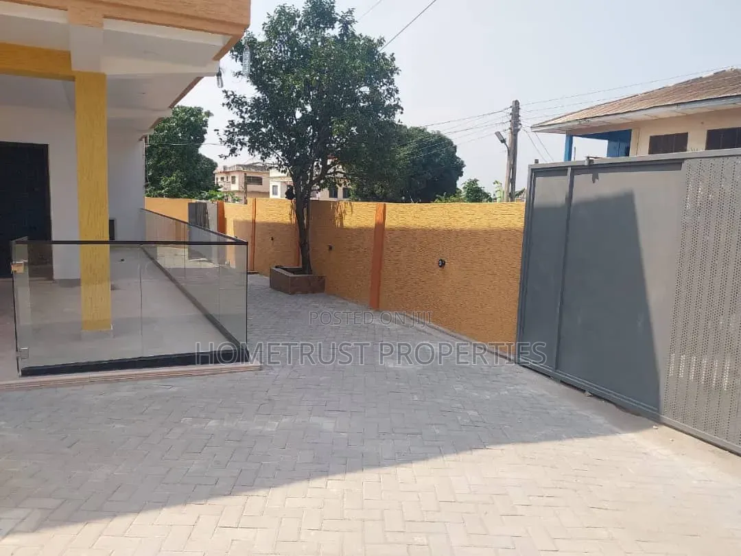 6bdrm Duplex in Asylum Down, Happy FM Area for rent in Happy FM Area