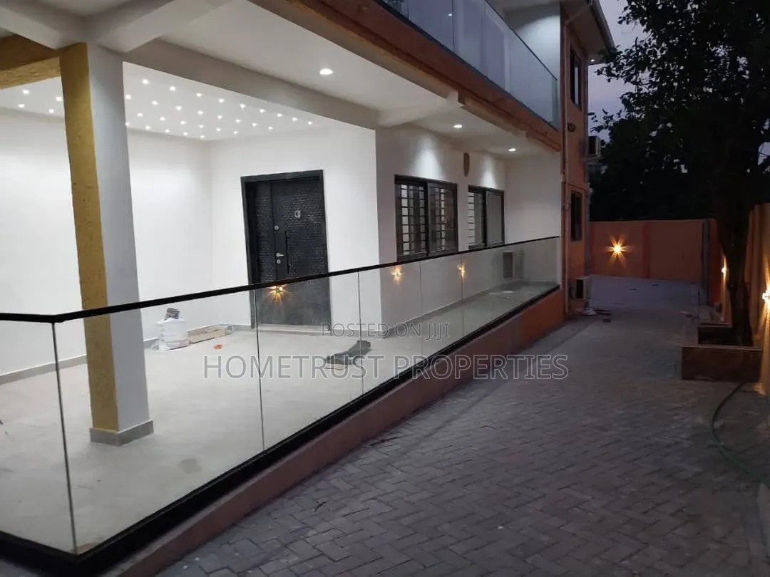 6bdrm Duplex in Asylum Down, Happy FM Area for rent in Happy FM Area