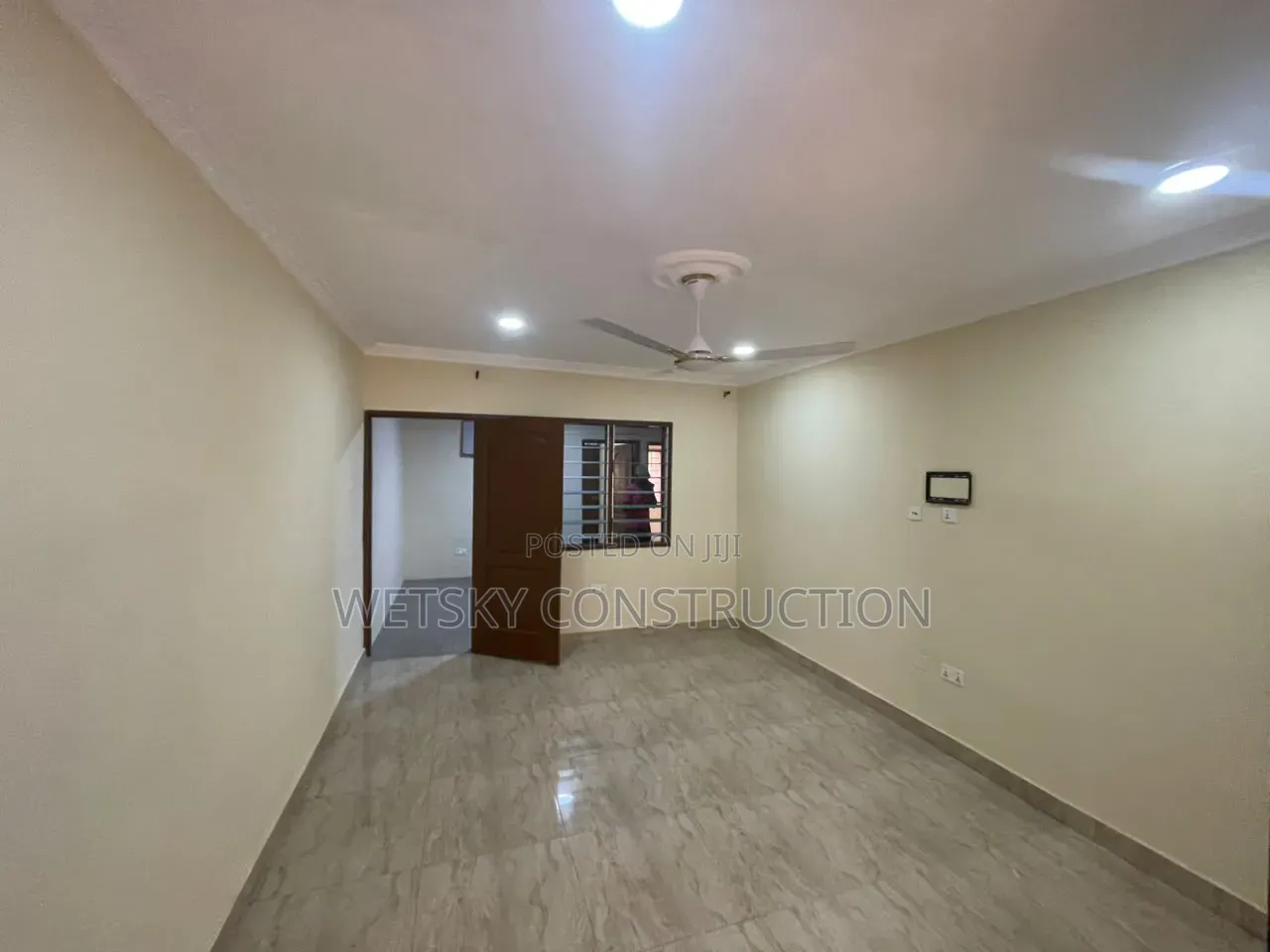 2bdrm Apartment in Deeper Life, Market for rent in Market