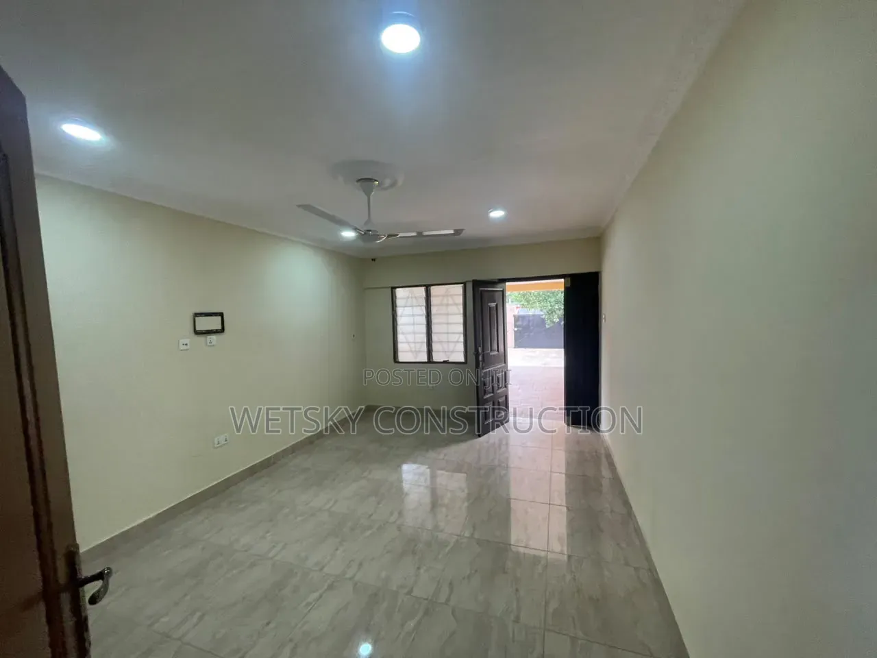 2bdrm Apartment in Deeper Life, Market for rent in Market