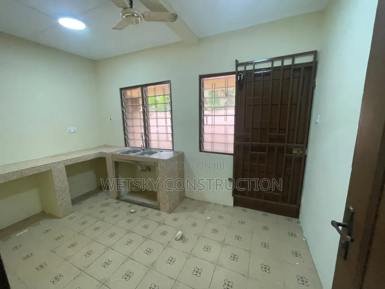 2bdrm Apartment in Deeper Life, Market for rent in Market