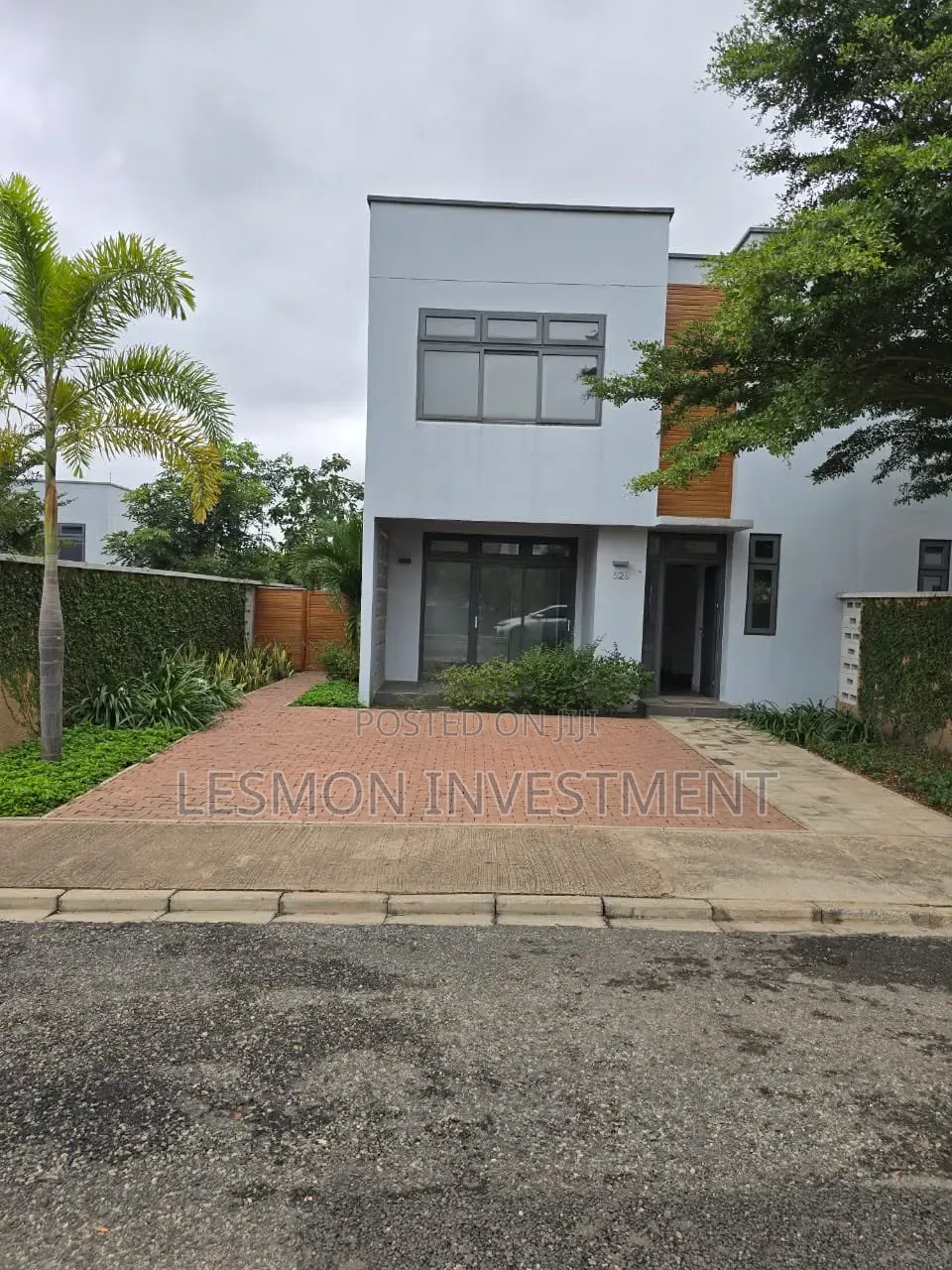 Furnished 2bdrm Apartment in Lesmon Investment, Oxford Street for rent in Oxford Street