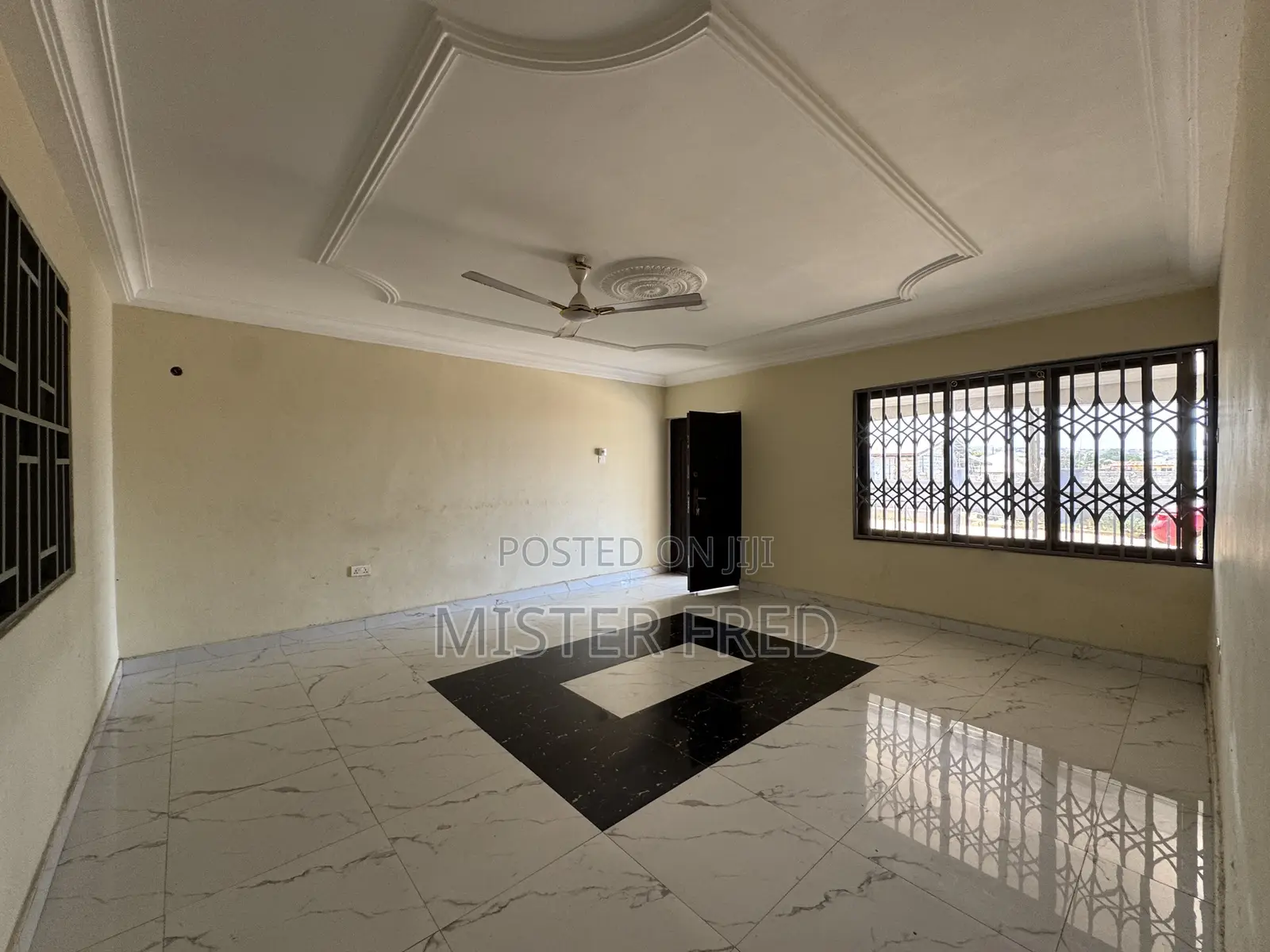 3bdrm Apartment in Scc, Weija for rent in Weija