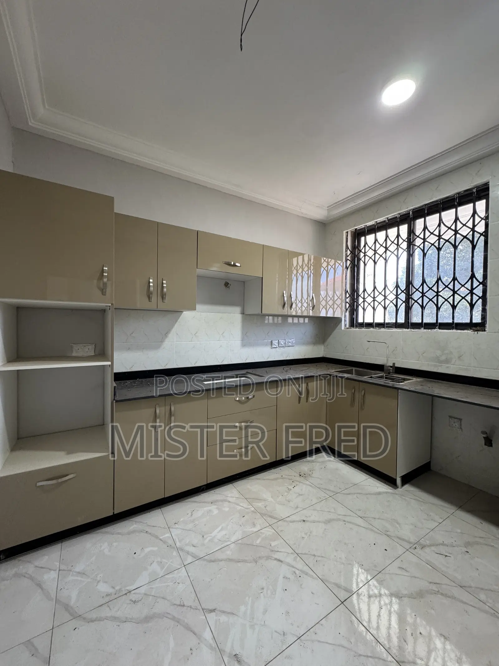 2bdrm Apartment in Kokrobite, Weija for rent in Weija