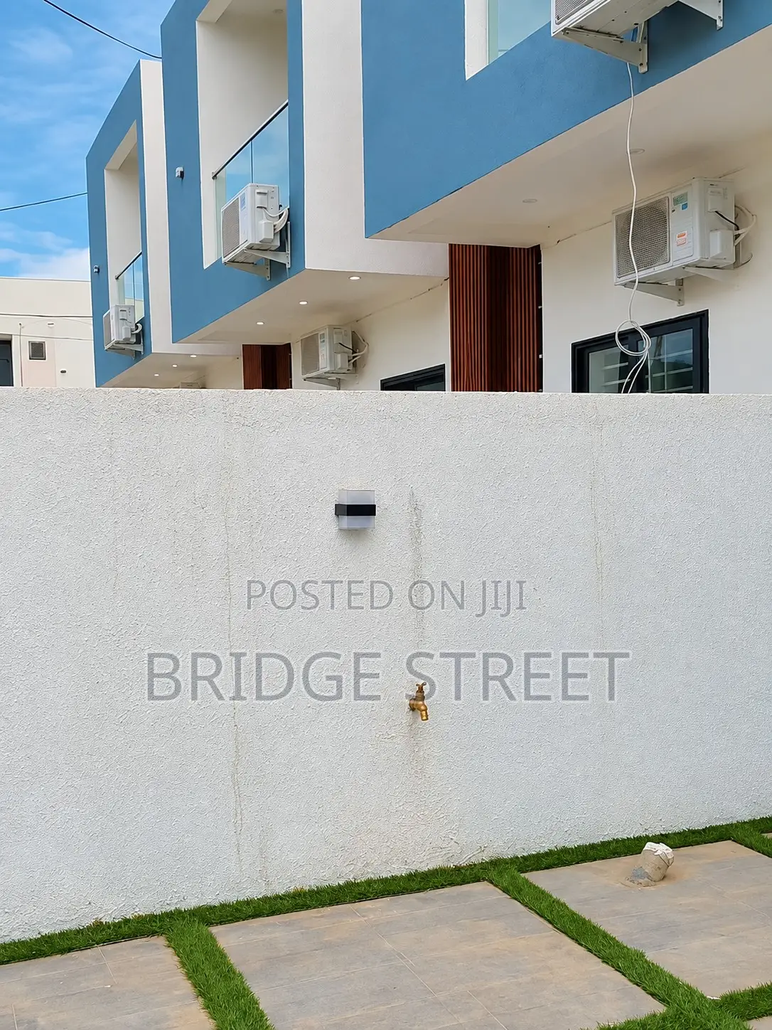 2bdrm Townhouse/Terrace in Neon Boulevard, Nmai-Dzorn for sale in Nmai-Dzorn