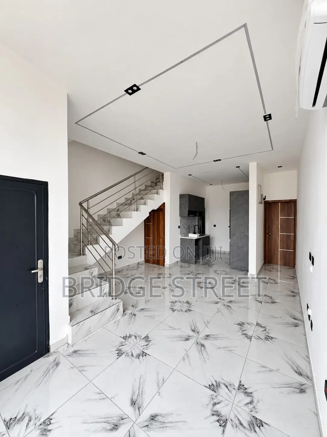 2bdrm Townhouse/Terrace in Neon Boulevard, Nmai-Dzorn for sale in Nmai-Dzorn