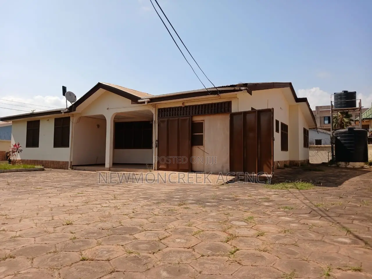 3bdrm Bungalow in Adenta Pantang, Barrier for sale in Barrier