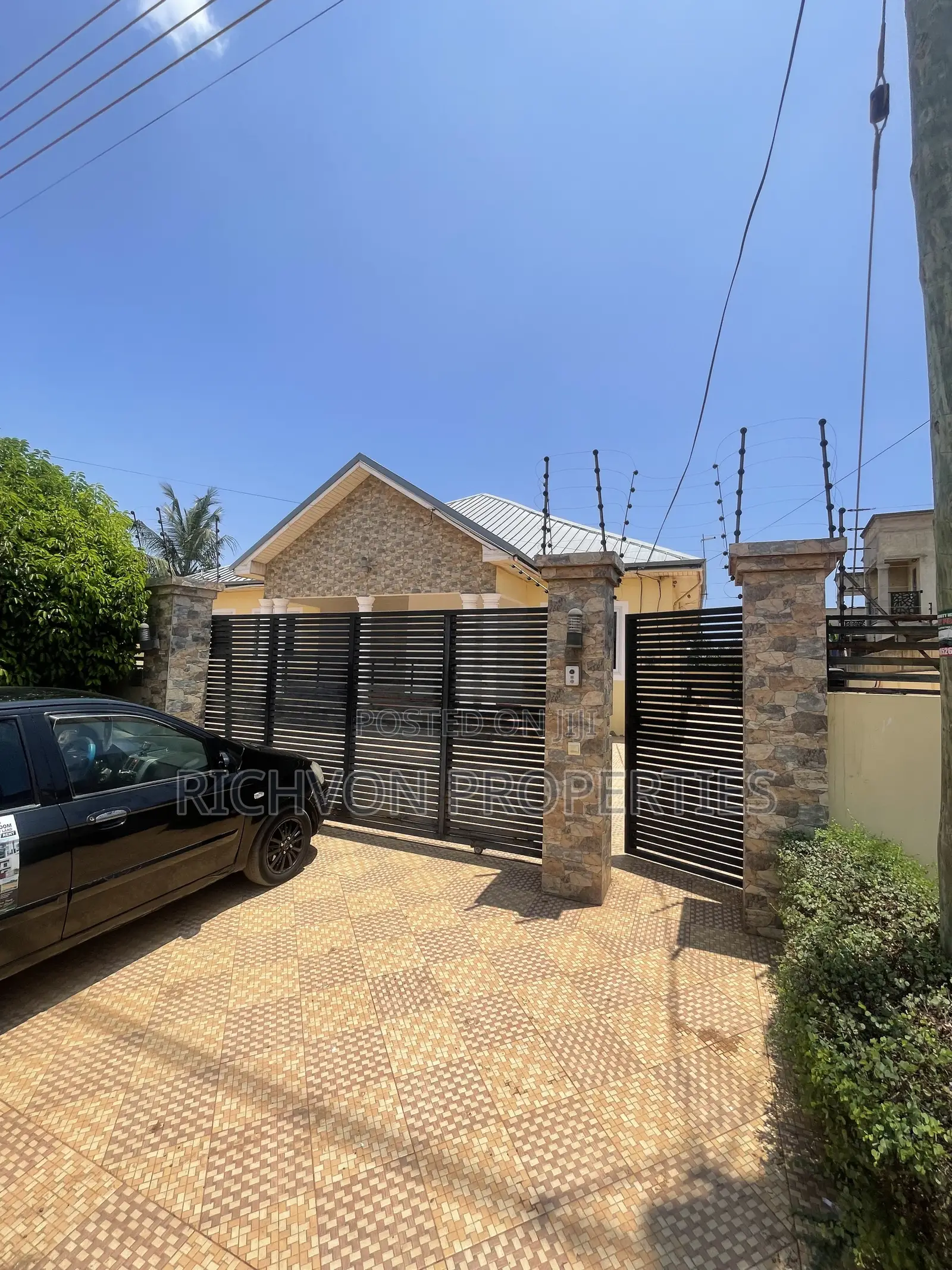 5bdrm Apartment in Richvon Properties, Baatsona Total for rent in Baatsona Total