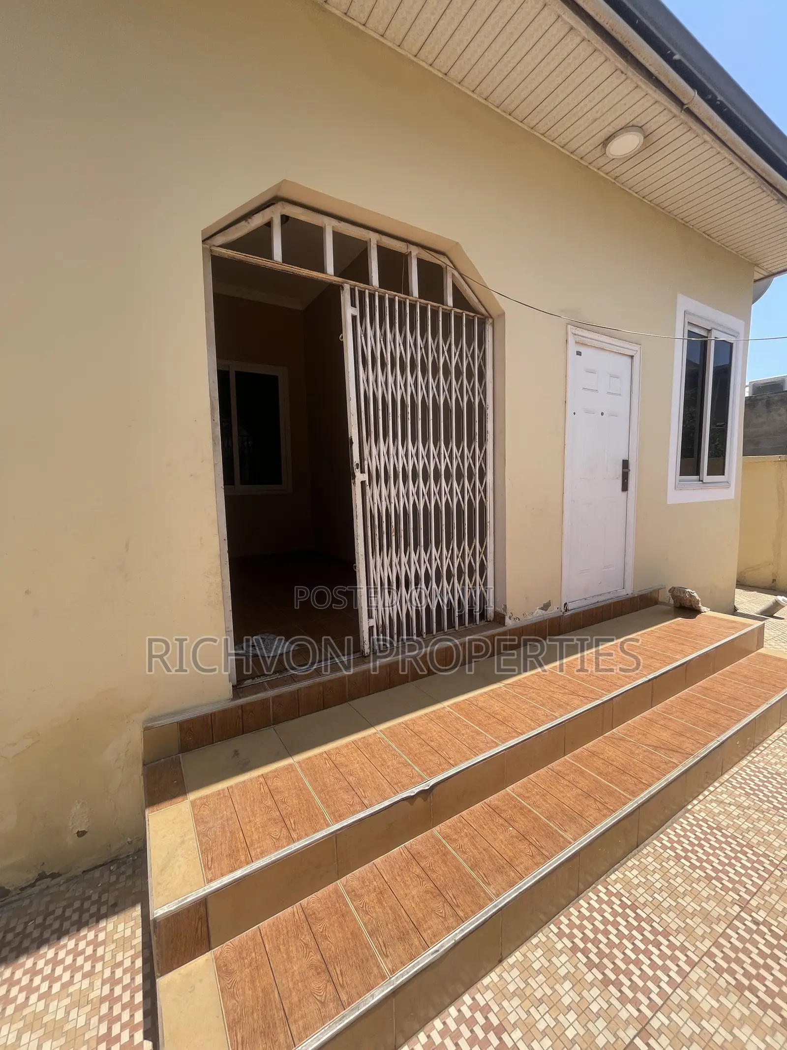 5bdrm Apartment in Richvon Properties, Baatsona Total for rent in Baatsona Total