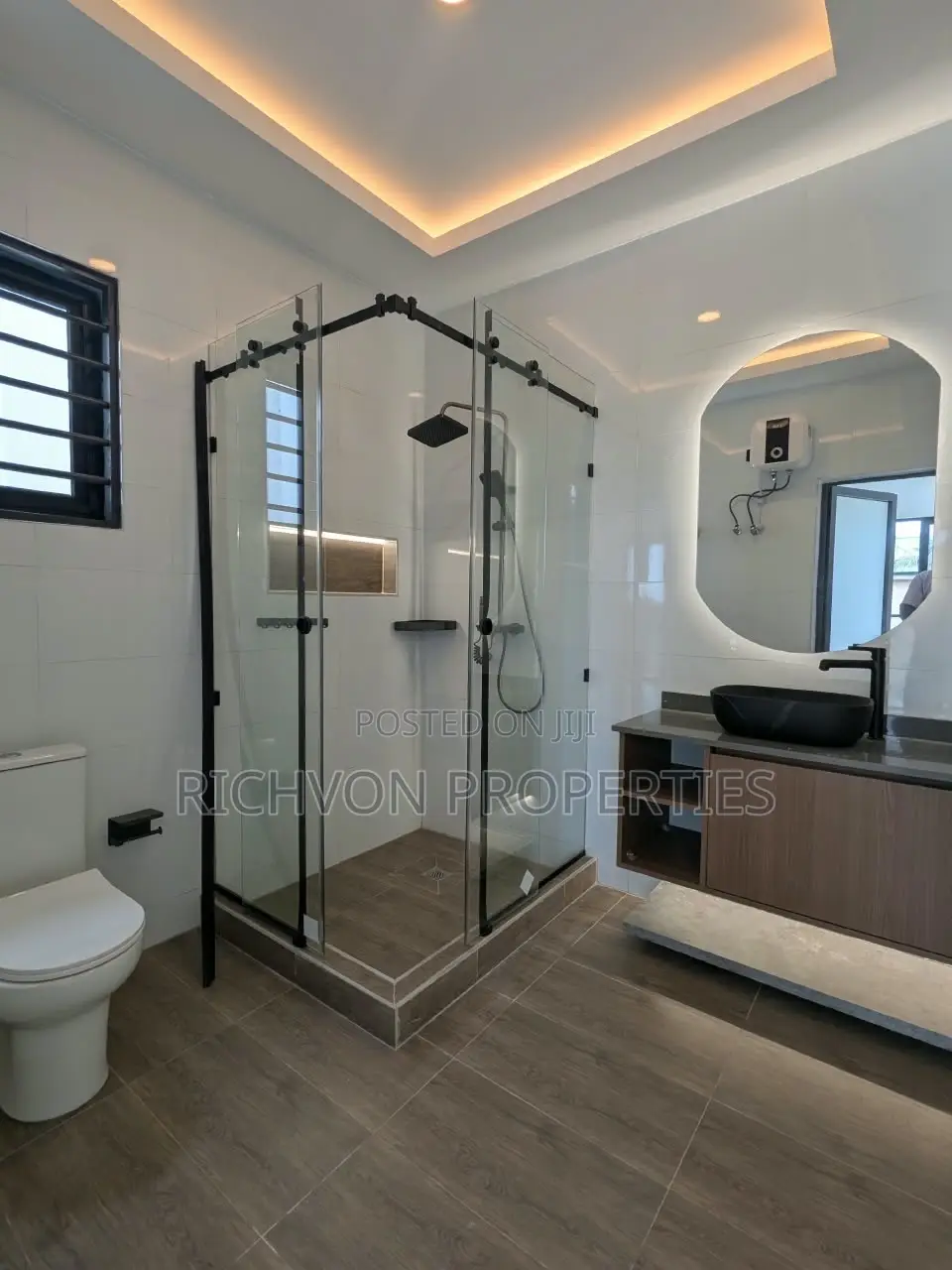 3bdrm House in Richvon, Spintex for rent in Spintex