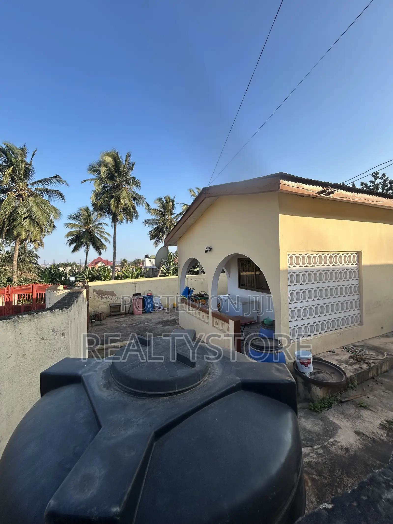 2bdrm House in Ashongman Estate, Accra Metropolitan for sale in Accra Metropolitan