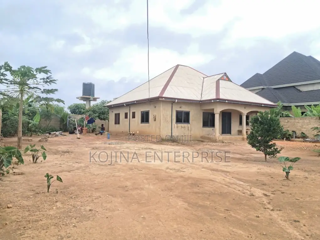4bdrm House in Ampabame No2, Atwima Kwanwoma for sale in Atwima Kwanwoma