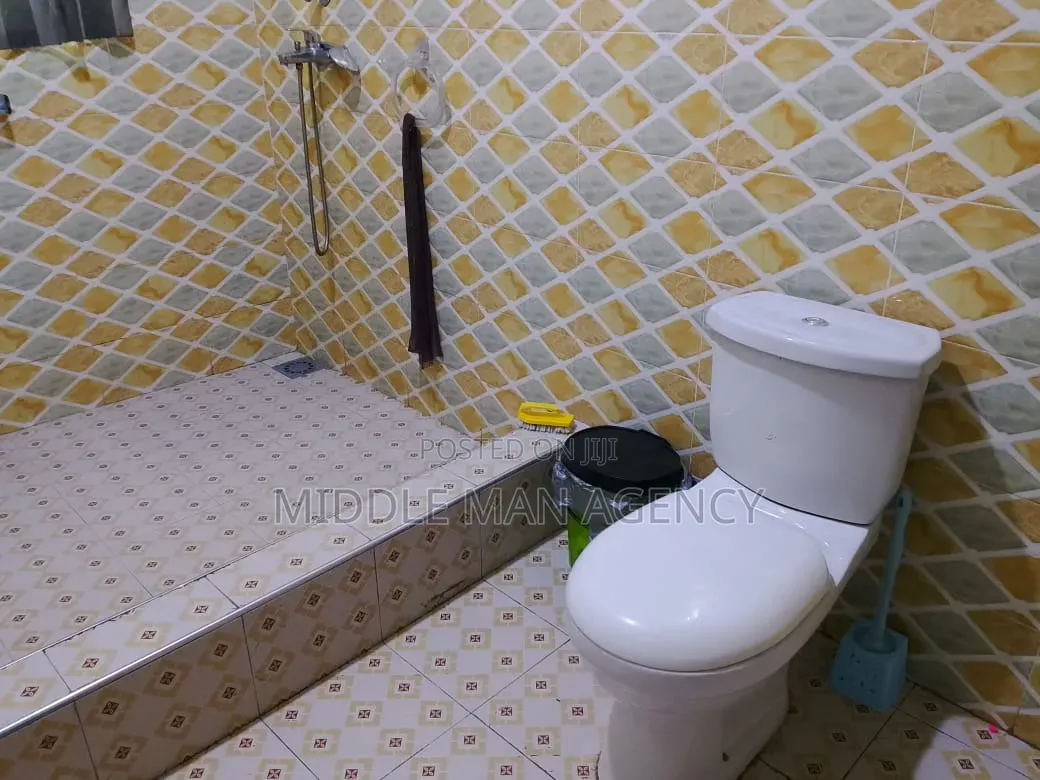 Furnished 4bdrm House in Middle Man Agency, Kumasi Metropolitan in Kumasi Metropolitan