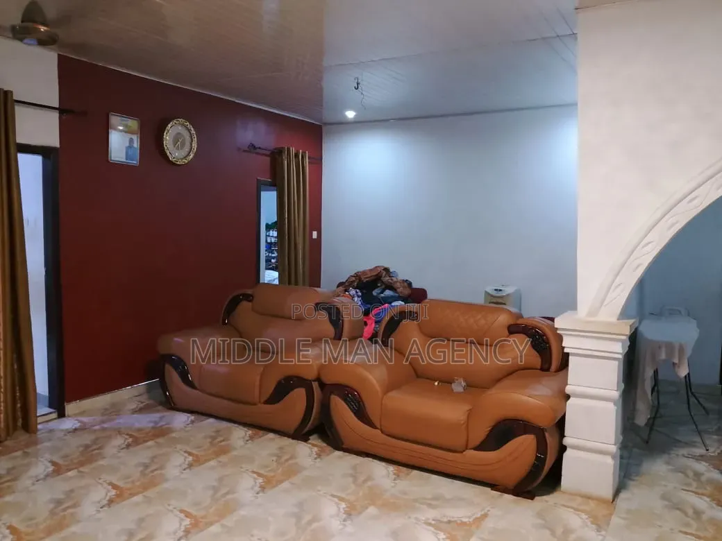 Furnished 4bdrm House in Middle Man Agency, Kumasi Metropolitan in Kumasi Metropolitan